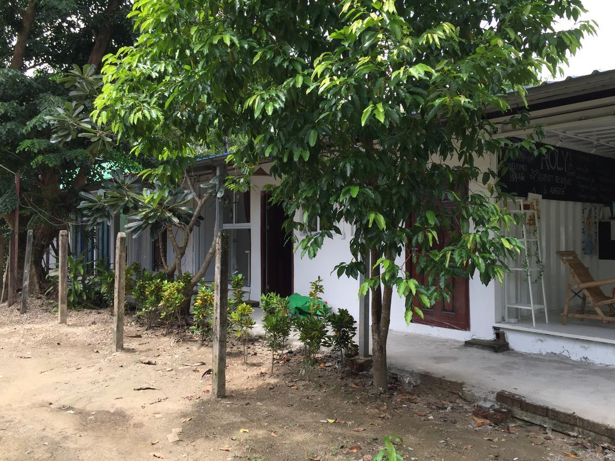 Roly Airport Residence Yangon Extérieur photo